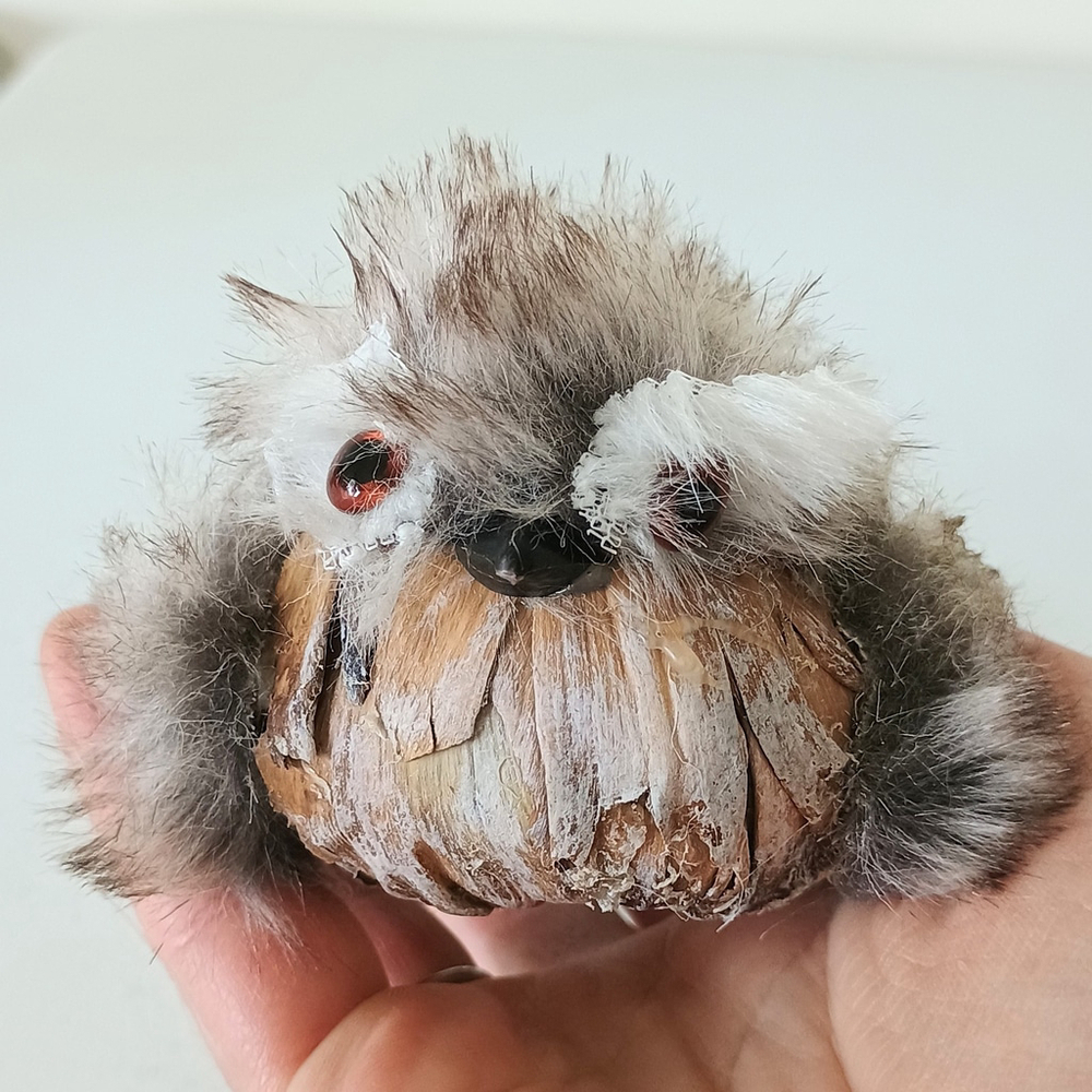 Pair Of Life Like Detailed Feathered Furry Owl Figurines Rustic Fall Decor - Picture 3 of 11
